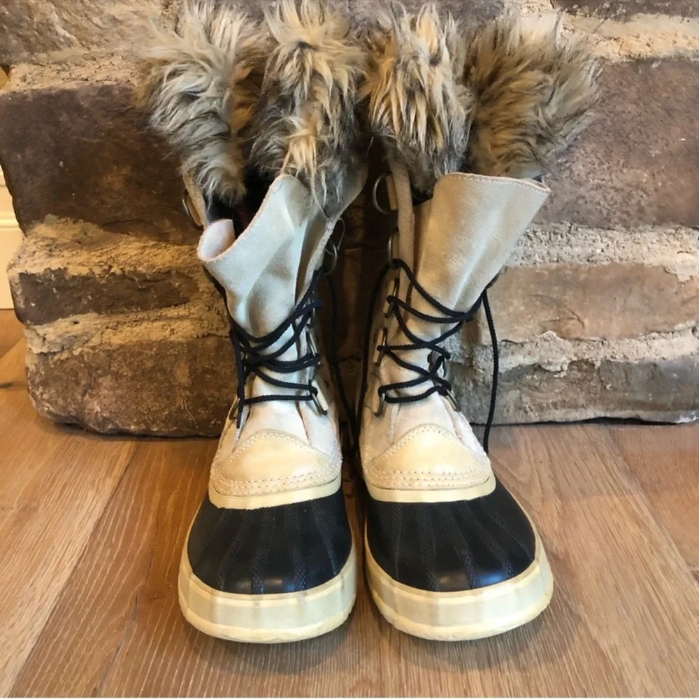 🔥SOREL🔥 Joan of Artic sz 7 price firm!